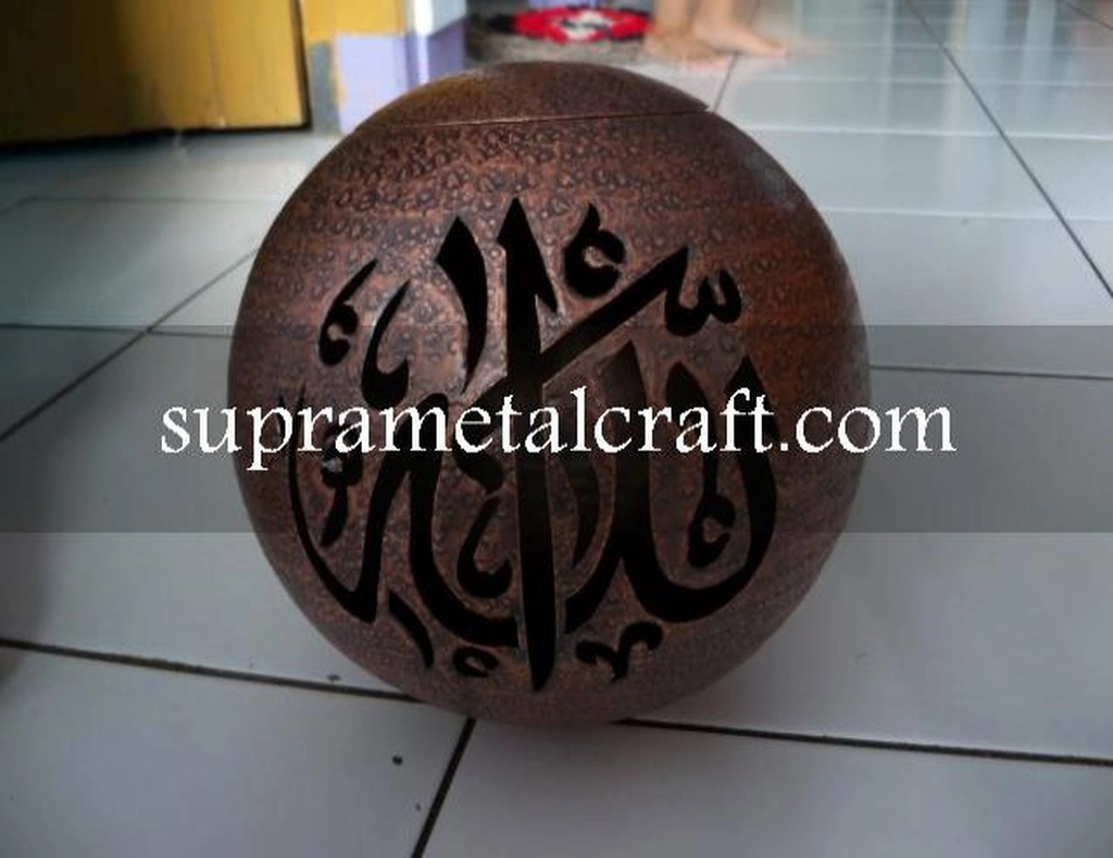 Bola Tembaga dgn kaligrafi-48